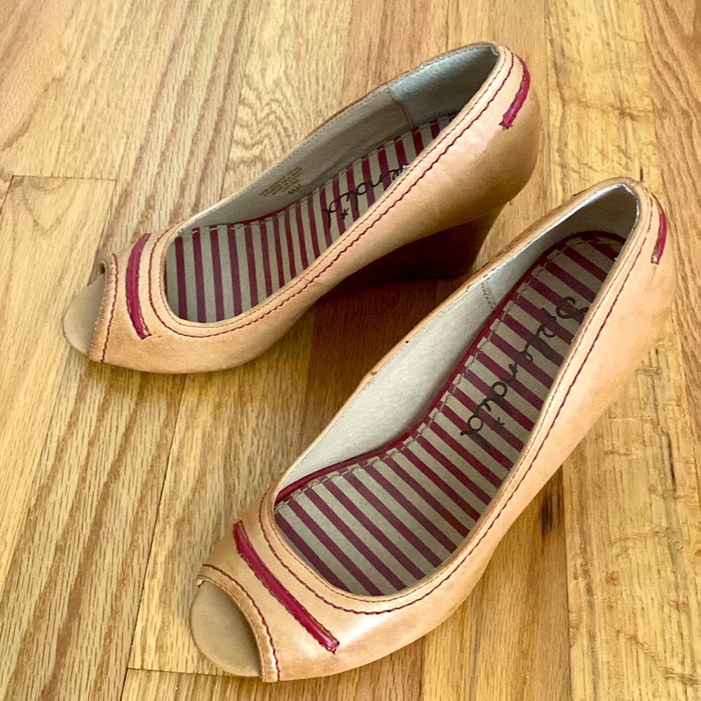 Splendid leather wedges, brand new no box